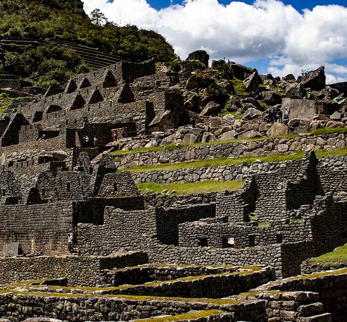 the best 3 hikes to get machu Picchu